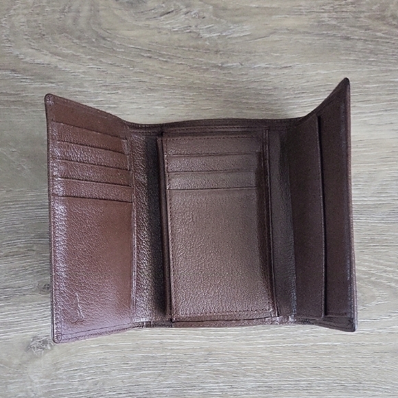 Bean Pole Plaid Wallet with Brown Trim - Picture 3 of 16